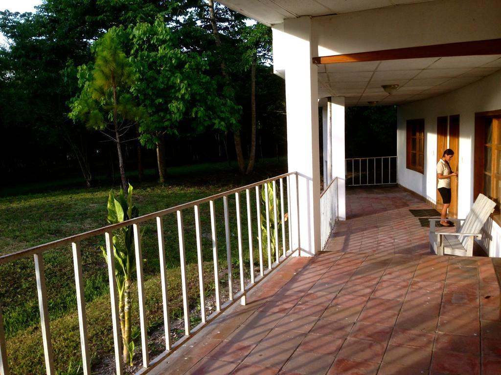 Hotel Villas Magen El Remate Exterior foto